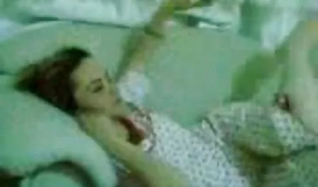 همسر بلوند بریتانیا از BBC Gangbang غافلگیر شده سكس خانوادگي است