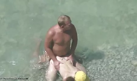 او Fucks در سه دختران داستان سكس جديد آلمانی