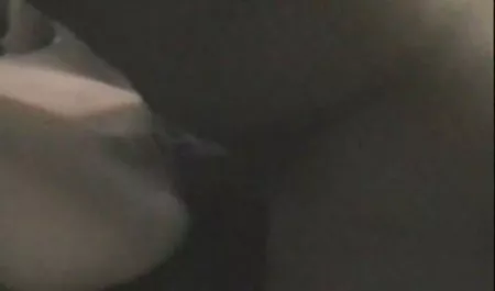 عالی زنجبیل سکس ضربدری باجناقها لی Blowjob پسر