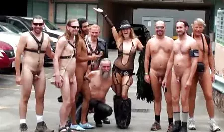 زن بزرگ Tits بزرگ غول پیکر را داستانهای جدید سکس ضربدری دوست دارد Dildo و خروس