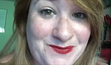 Chubby Chicks برای بچه های سكس خانوادگي نوار نوار می کند
