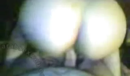 فاحشه های سکس عزی بور دو جنسی است که گربه ها و خروس می خورند