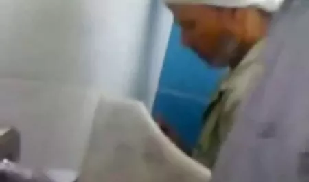 سه برابر و خراشیده شده است سکس دوستم با مامانم