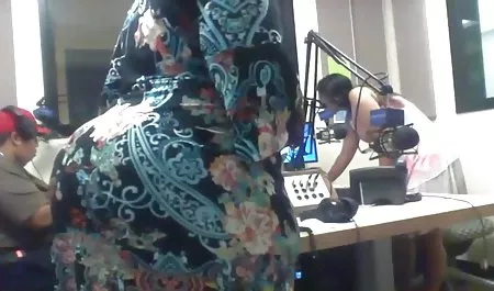 صورتش را دوست داشته داستان سكس خانوادگي باشید