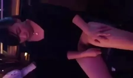 x treme تسمه روشن سکس من و عمه است