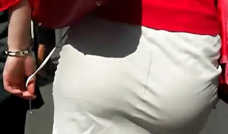 BBW بالغ با دو پسر داستان سکسش جوان در آسانسور.
